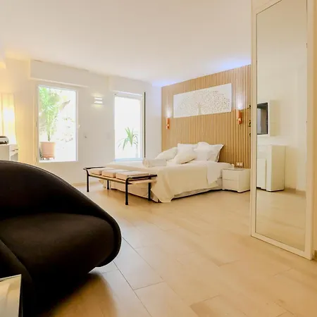 Traverse Des Artistes Otel Cannes
