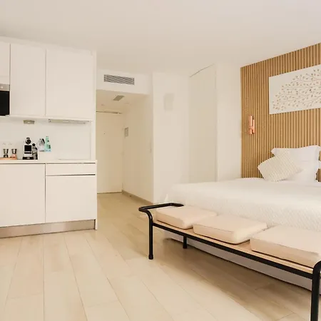 Otel Traverse Des Artistes